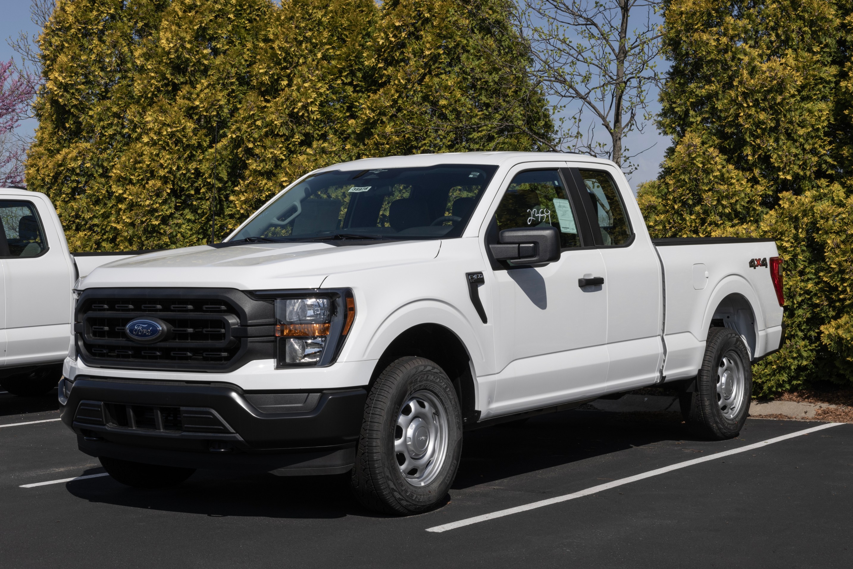 Used Ford auto parts hero image